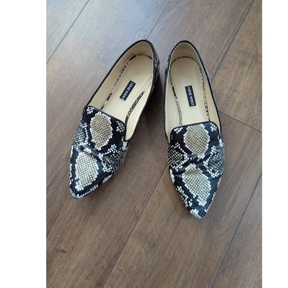 Nine West Womens Pointed Toe Loafers Snakeskin Print Black White Flats Size 9M